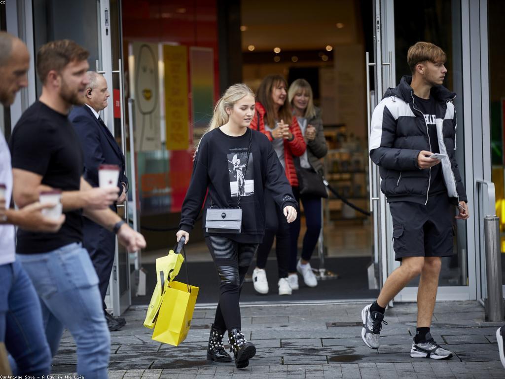 ការពិភាក្សាព័ត៌មានស្លុតថ្មី: បច្ចេកវិទ្យា និងវិស័យផ្សេងៗ