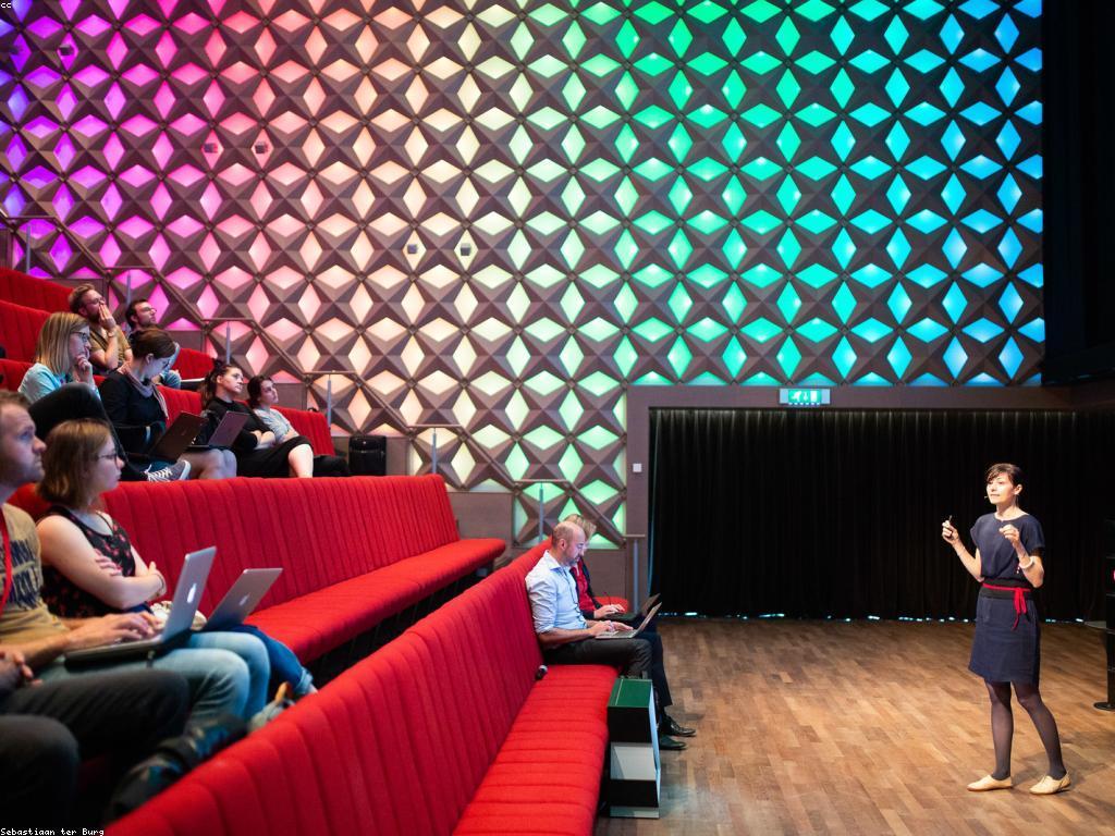 ការវាយតម្លៃស្លុត: ការយល់ដឹងដ៏ជ្រាលជ្រៅ