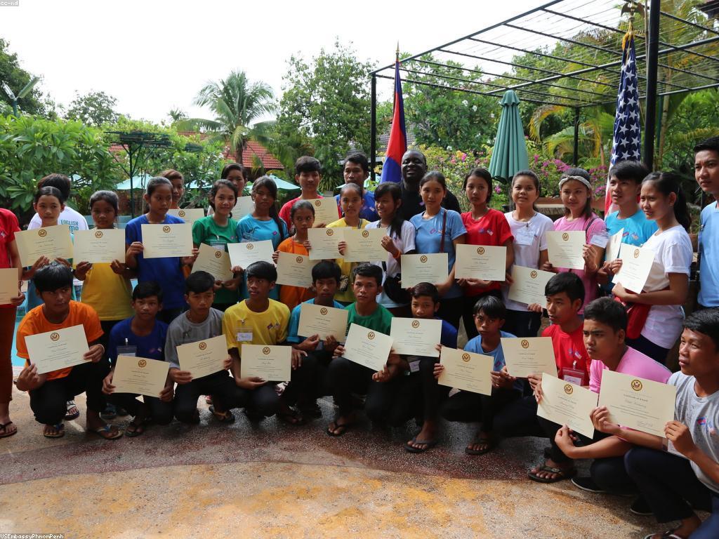 ការវាយតម្លៃស្លុត: សេចក្តីណែនាំ និងគន្លង